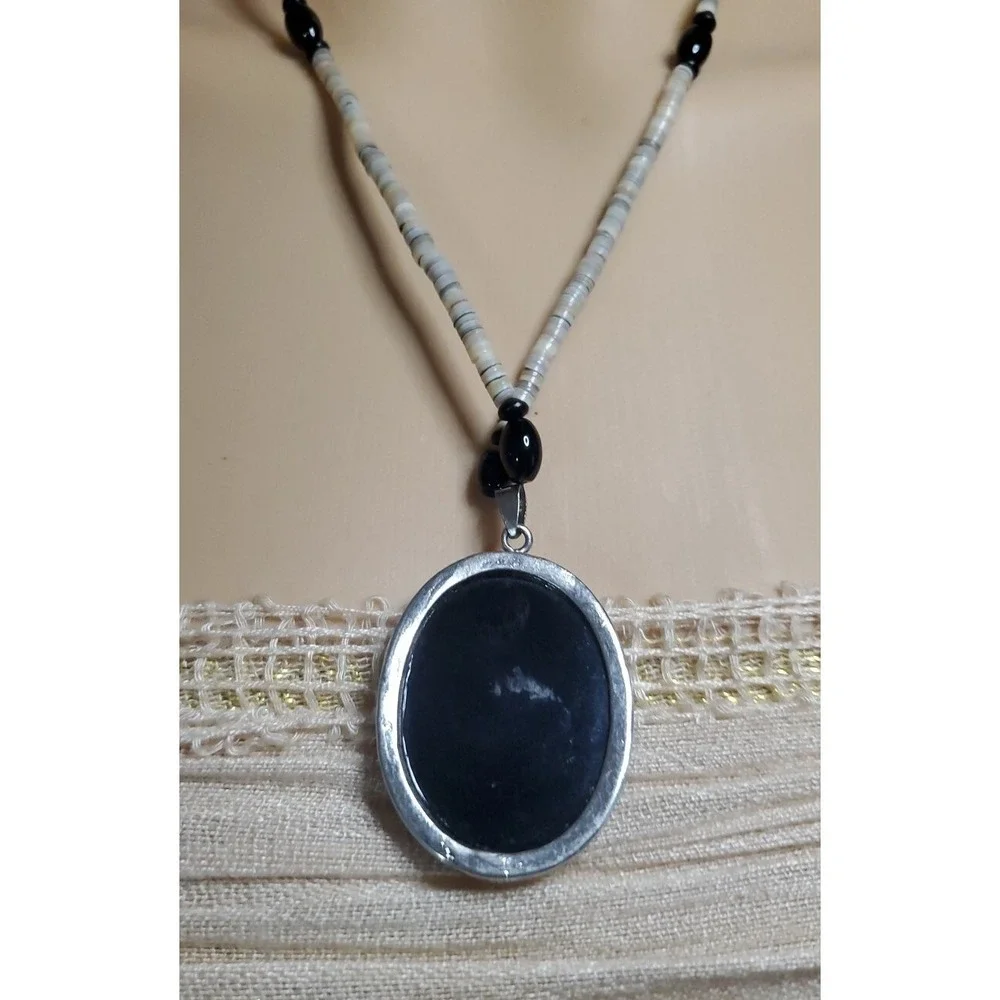 Black And Tan Stone Disk Necklace‎ With Black Pendant In Silvertoned Bezel